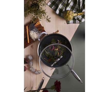 TRAKTÖRPANNA NONSTICK MED  LOCK FRÅN JERNVERKET